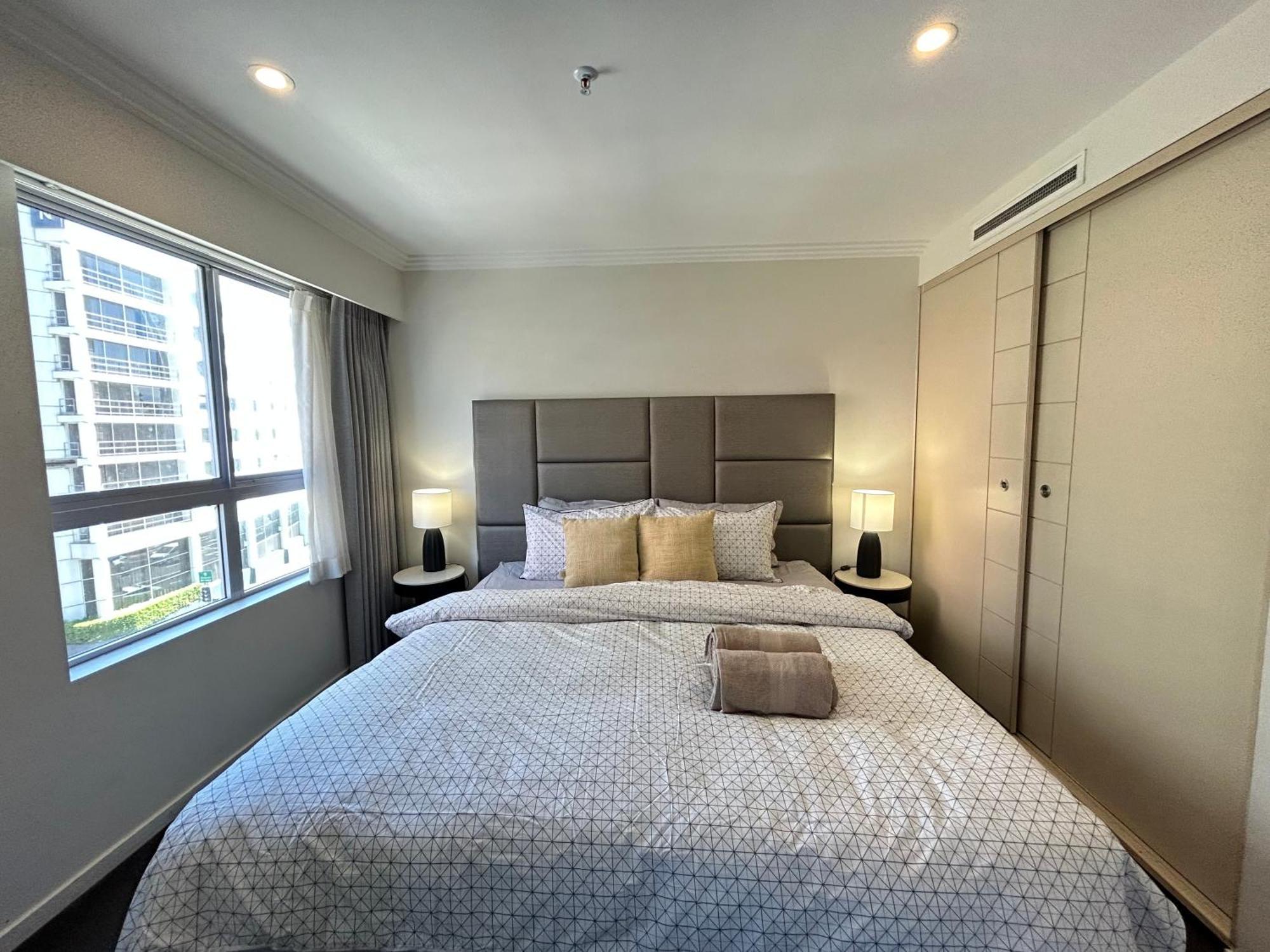 Serenity At Harbour Street Apartment *